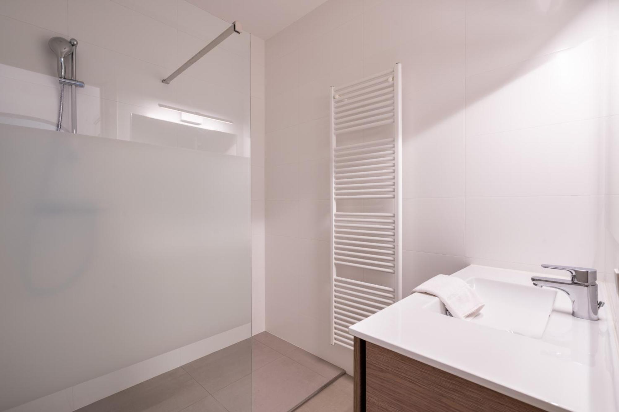 General Sixty-Seven By Romy&Travis Hotel Bruges Exterior foto