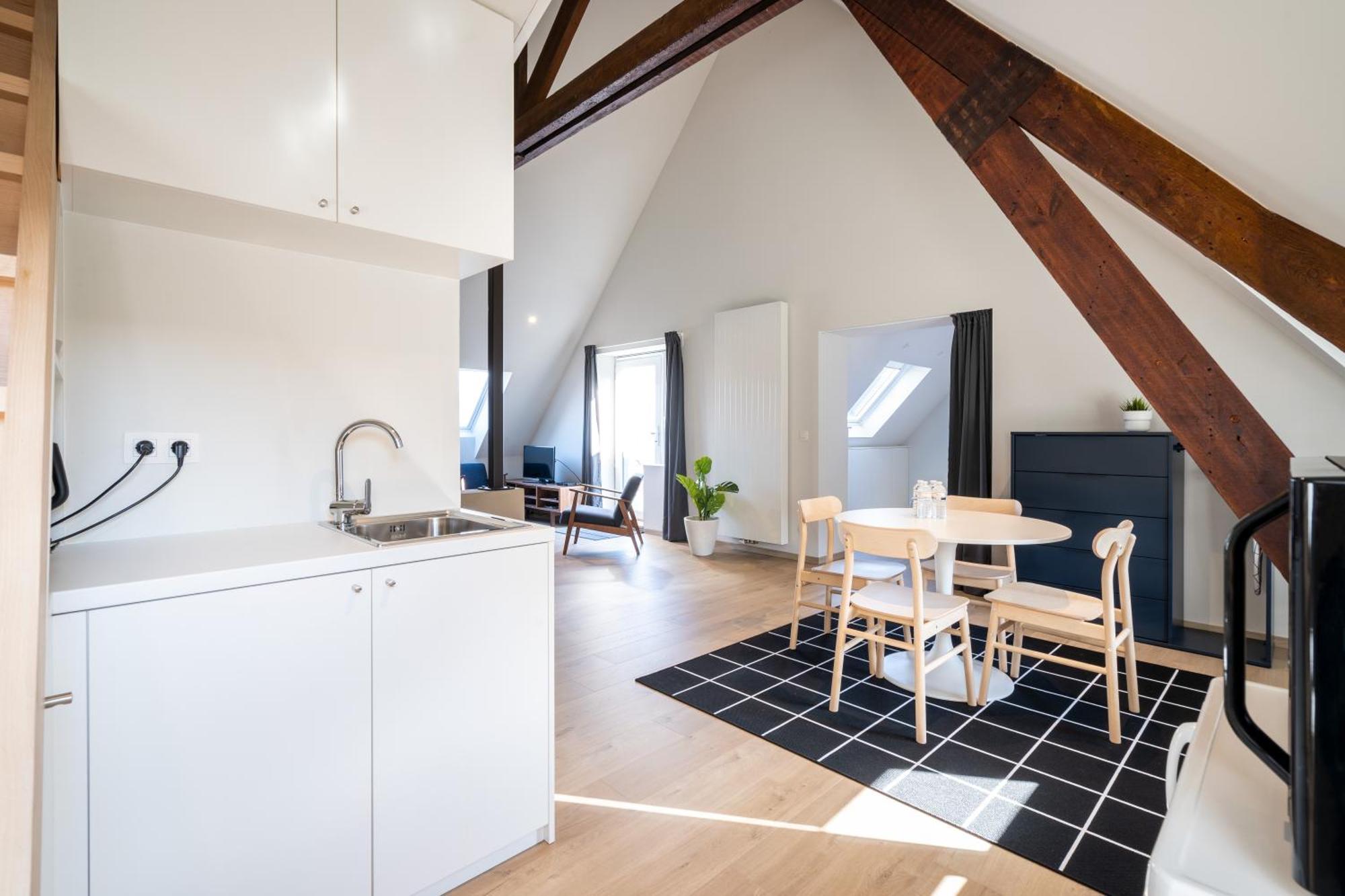 General Sixty-Seven By Romy&Travis Hotel Bruges Exterior foto